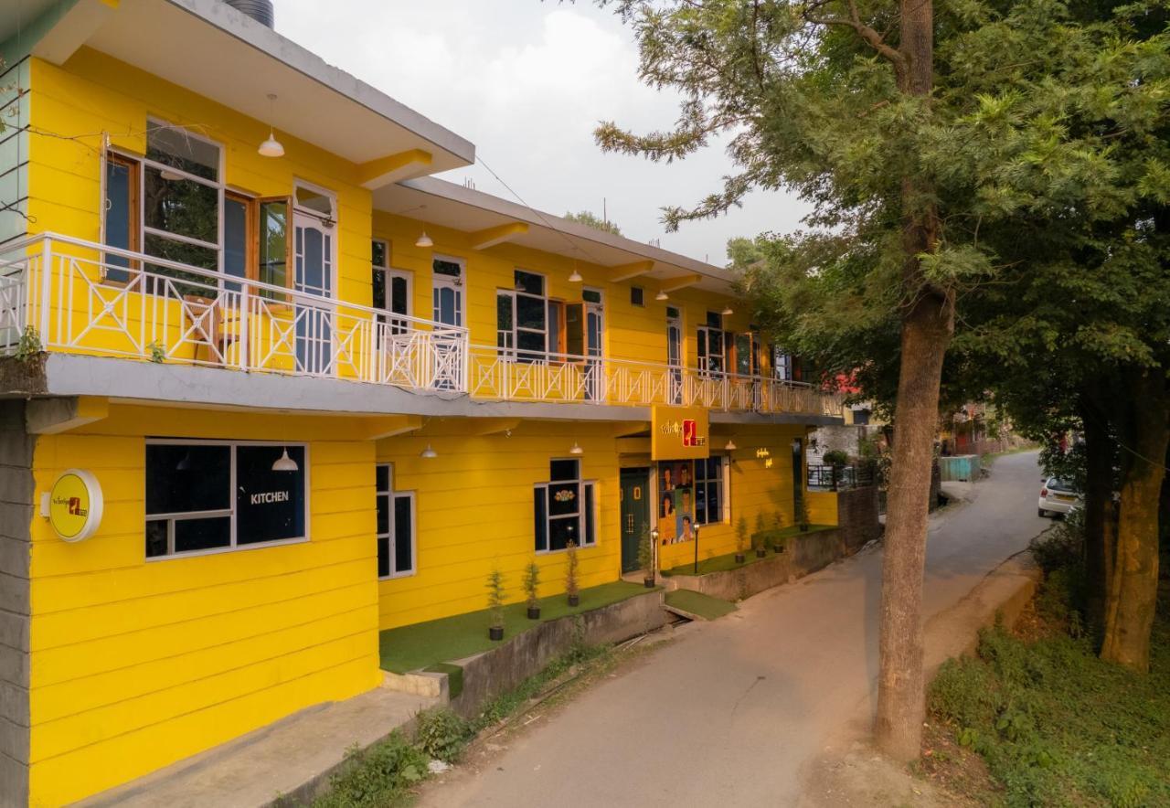 Whoopers Hostel Bir Buitenkant foto
