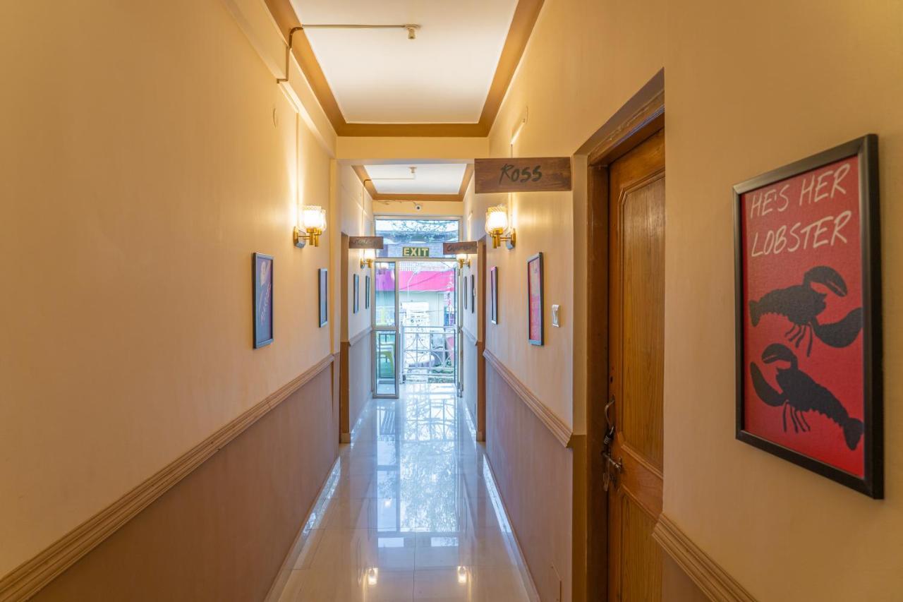 Whoopers Hostel Bir Buitenkant foto