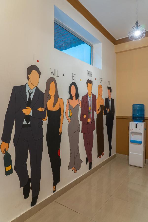 Whoopers Hostel Bir Buitenkant foto
