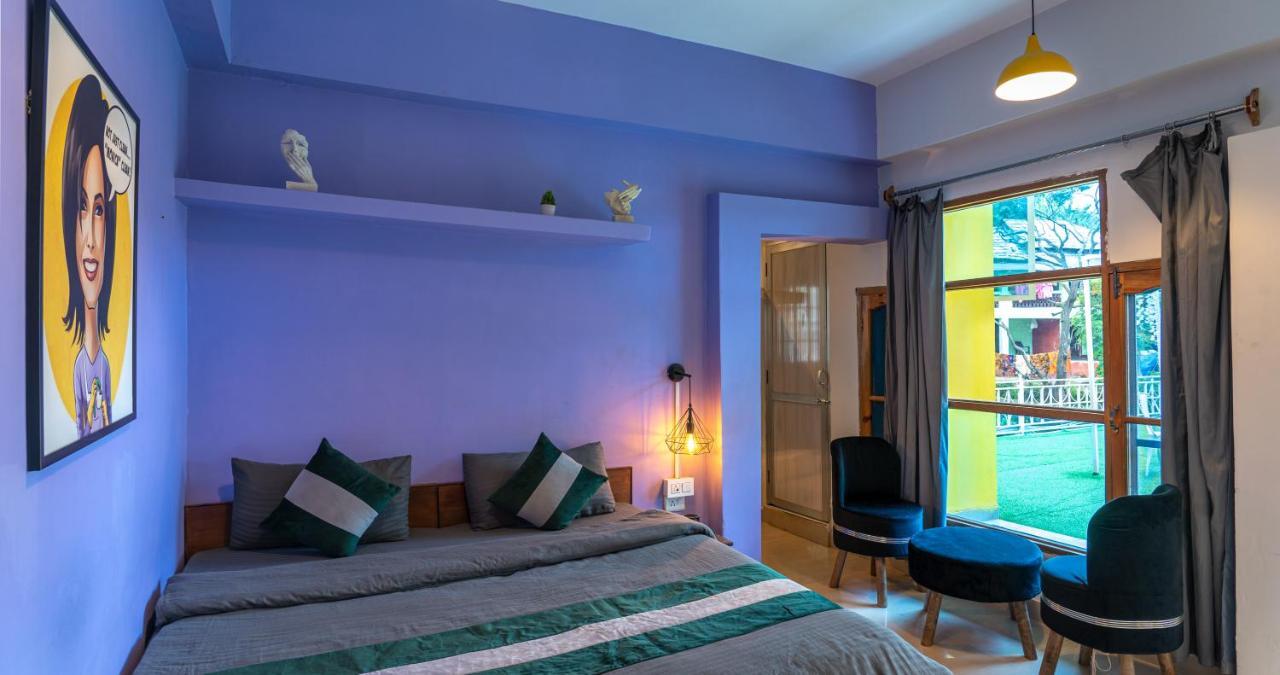 Whoopers Hostel Bir Buitenkant foto