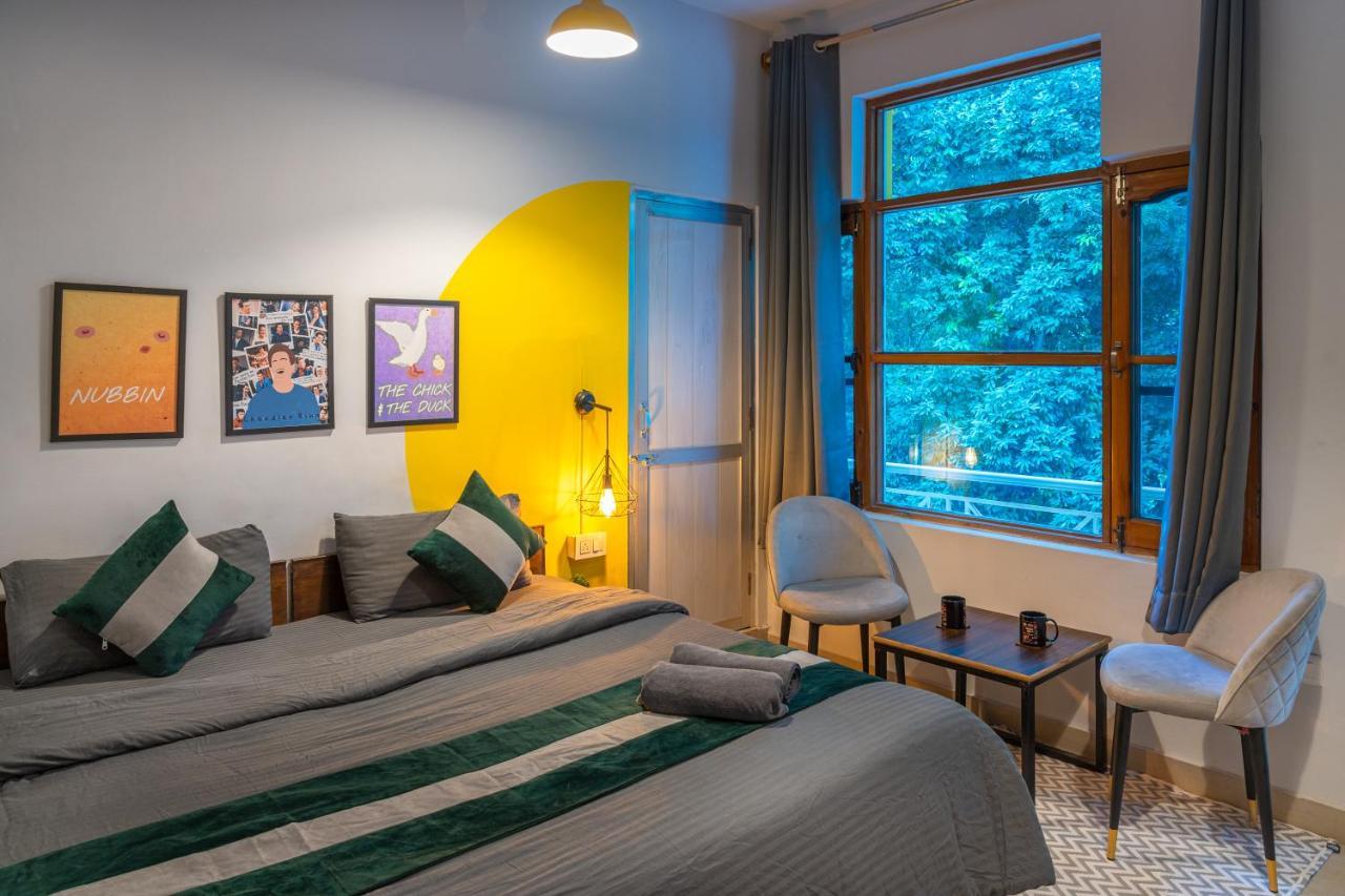Whoopers Hostel Bir Buitenkant foto